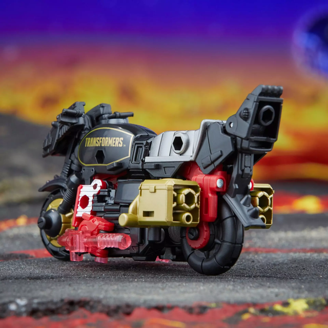 Transformers Legacy United Deluxe Class Star Raider Road Pig 14cm