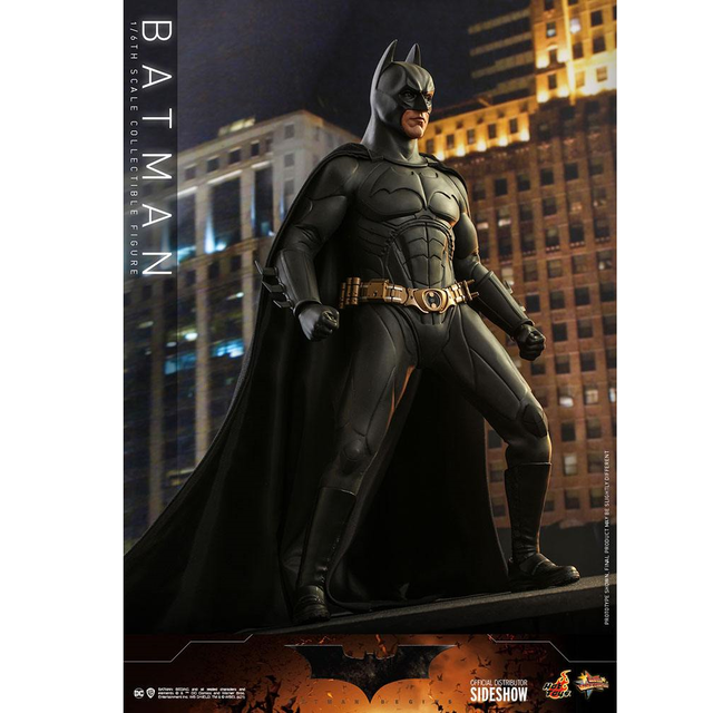 Batman Begins Movie Masterpiece Action Figure 1/6 Batman Hot Toys Exclusive 32cm Batman Begins Movie Masterpiece Action Figure 1/6 Batman Hot Toys Exclusive 32cm