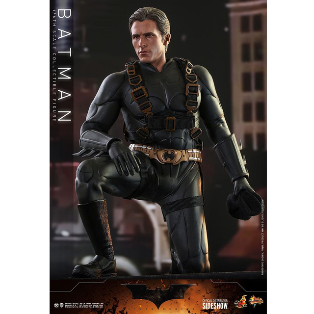 Batman Begins Movie Masterpiece Action Figure 1/6 Batman Hot Toys Exclusive 32cm Batman Begins Movie Masterpiece Action Figure 1/6 Batman Hot Toys Exclusive 32cm