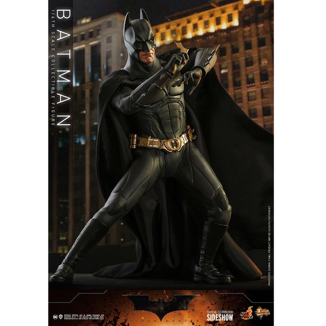 Batman Begins Movie Masterpiece Action Figure 1/6 Batman Hot Toys Exclusive 32cm Batman Begins Movie Masterpiece Action Figure 1/6 Batman Hot Toys Exclusive 32cm