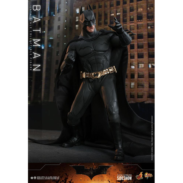Batman Begins Movie Masterpiece Action Figure 1/6 Batman Hot Toys Exclusive 32cm Batman Begins Movie Masterpiece Action Figure 1/6 Batman Hot Toys Exclusive 32cm
