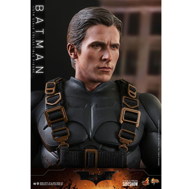 Batman Begins Movie Masterpiece Action Figure 1/6 Batman Hot Toys Exclusive 32cm Batman Begins Movie Masterpiece Action Figure 1/6 Batman Hot Toys Exclusive 32cm