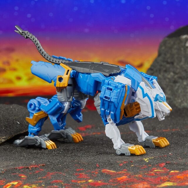 Transformers Generations Legacy United Leader Class Action Figure Star Raider Thundertron 18cm Transformers Generations Legacy United Leader Class Action Figure Star Raider Thundertron 18cm