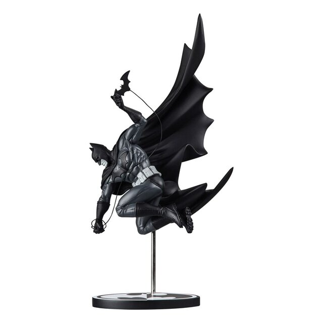 DC Direct Batman Black & White Statue 1/10 Batman by Inhyuk Lee 25cm