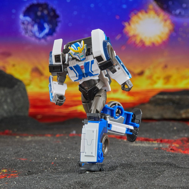Transformers Generations Legacy United Deluxe Class Action Figure Robots in Disguise 2015 Universe Strongarm 14cm Transformers Generations Legacy United Deluxe Class Action Figure Robots in Disguise 2015 Universe Strongarm 14cm