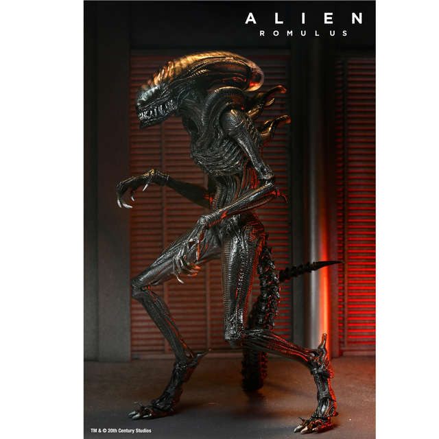 Alien: Romulus Ultimate Scorched Xenomorph Action Figure 23cm