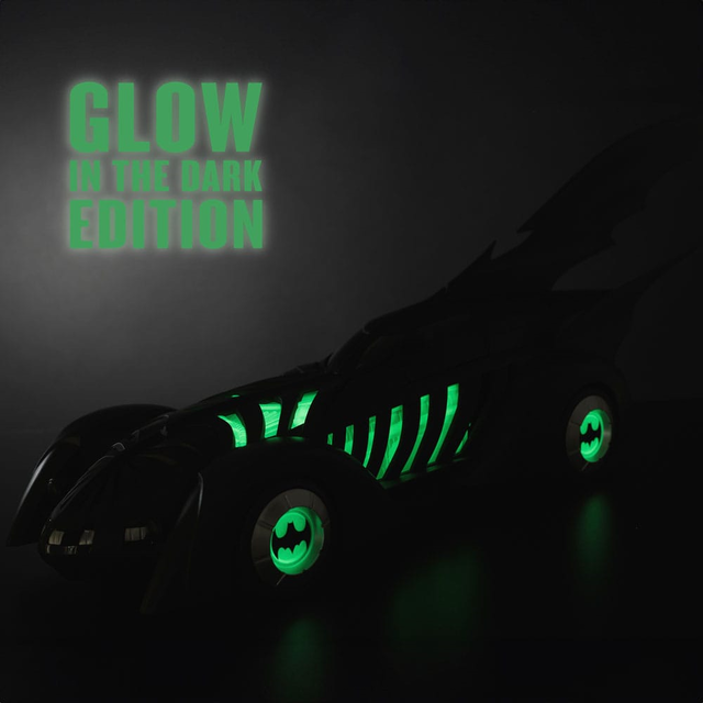 Batman Forever DC Multiverse Vehicle Batmobile Glow in the Dark Edition (Gold Label) 79cm