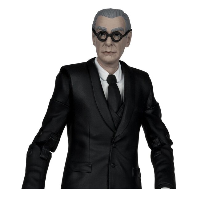 Batman Forever DC Multiverse  Alfred Pennyworth & Batmobile (Gold Label) 79cm Batman Forever DC Multiverse  Alfred Pennyworth & Batmobile (Gold Label) 79cm