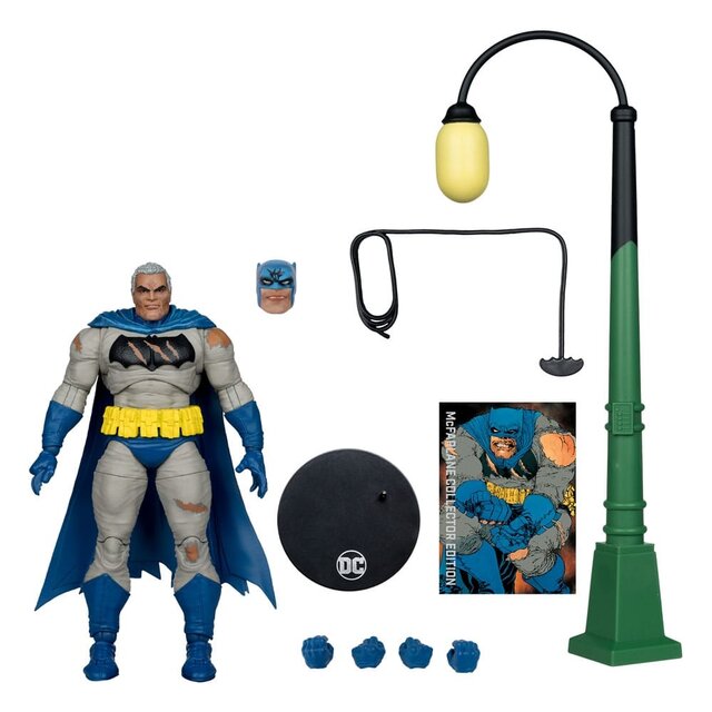 McFarlane Collector Edition Batman Battle Damage Blue (The Dark Knight Returns)  18cm