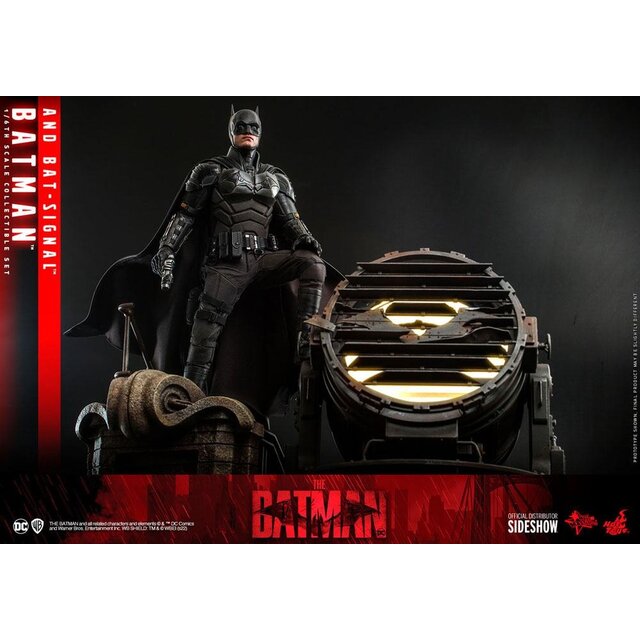The Batman Movie Masterpiece Action Figure 1/6 Batman Deluxe with Bat-Signal 31cm The Batman Movie Masterpiece Action Figure 1/6 Batman Deluxe with Bat-Signal 31cm
