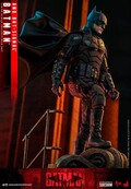 The Batman Movie Masterpiece Action Figure 1/6 Batman Deluxe with Bat-Signal 31cm The Batman Movie Masterpiece Action Figure 1/6 Batman Deluxe with Bat-Signal 31cm