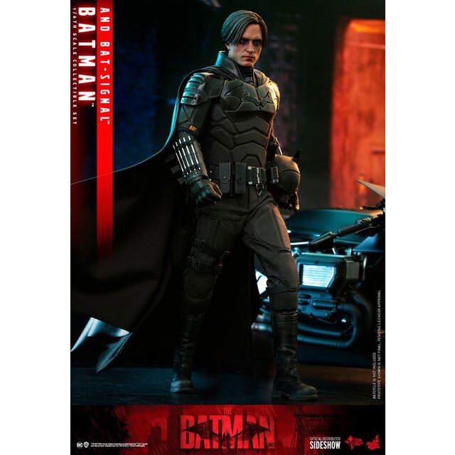 The Batman Movie Masterpiece Action Figure 1/6 Batman Deluxe with Bat-Signal 31cm The Batman Movie Masterpiece Action Figure 1/6 Batman Deluxe with Bat-Signal 31cm