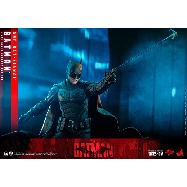 The Batman Movie Masterpiece Action Figure 1/6 Batman Deluxe with Bat-Signal 31cm The Batman Movie Masterpiece Action Figure 1/6 Batman Deluxe with Bat-Signal 31cm