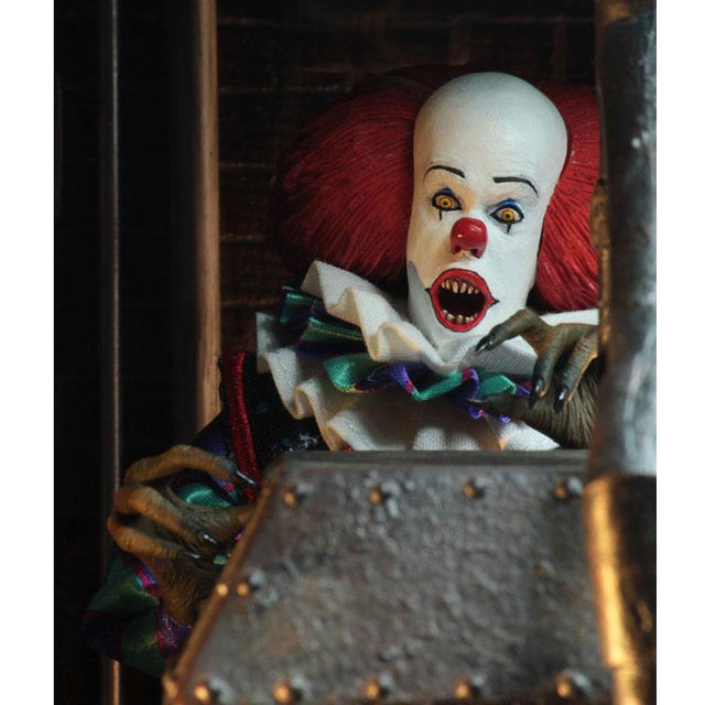 Stephen King's It 1990 Retro Action Figure Pennywise 20cm Stephen King's It 1990 Retro Action Figure Pennywise 20cm