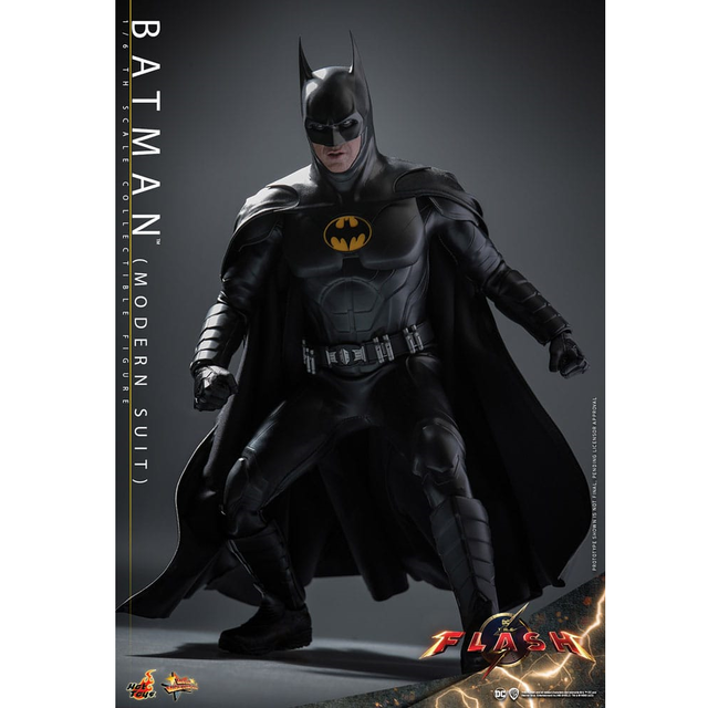 The Flash Movie Masterpiece Action Figure 1/6 Batman (Modern Suit) 30cm