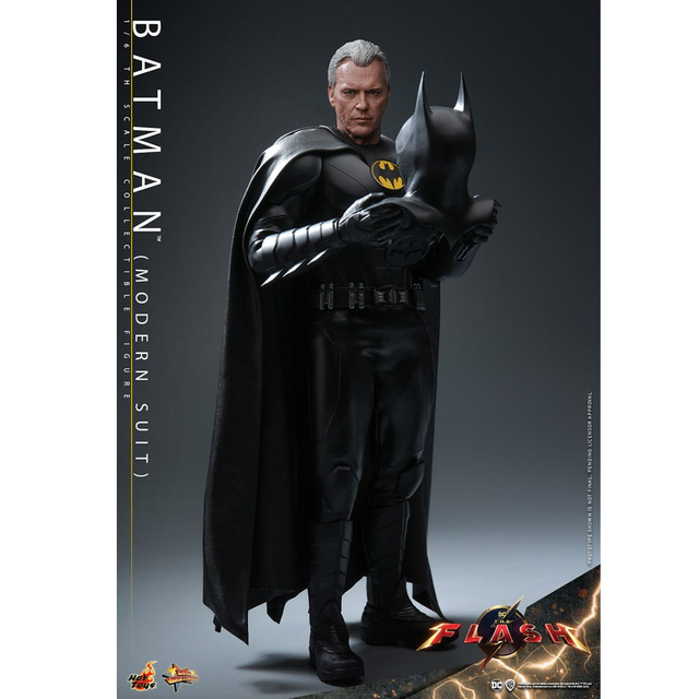 The Flash Movie Masterpiece Action Figure 1/6 Batman (Modern Suit) 30cm