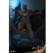 he Flash Movie Masterpiece Action Figure 1/6 Batman & Batcycle 30cm