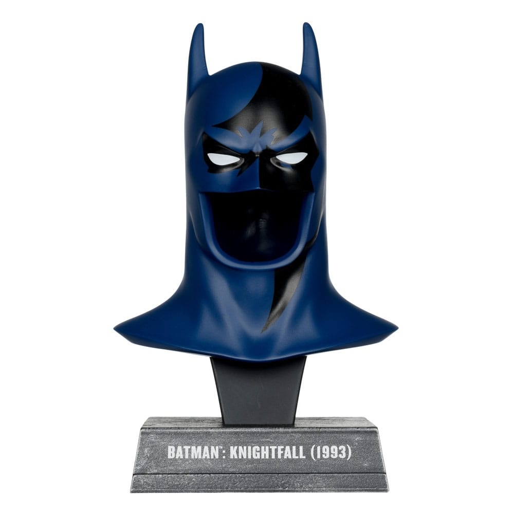 McFarlane Batman Knightfall Mini Replica Batman Cowl afbeelding