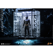 The Dark Knight Rises Movie Masterpiece Action Figures & Diorama 1/6 Batman Armory with Bruce Wayne 30cm