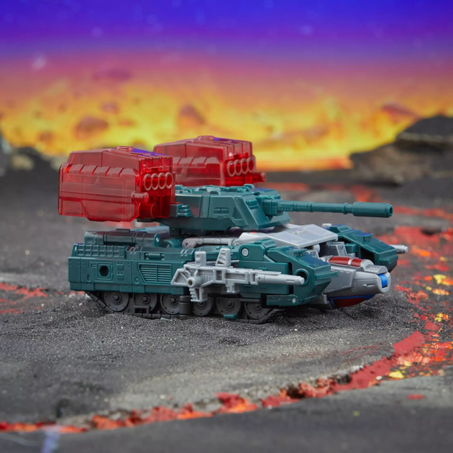 Transformers Legacy United Leader Class Overcharge 19cm