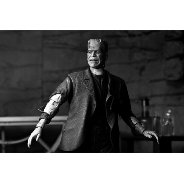 Universal Monsters Action Figure Ultimate Frankenstein's Monster (Bride of Frankenstein) (B&W) 18cm Universal Monsters Action Figure Ultimate Frankenstein's Monster (Bride of Frankenstein) (B&W) 18cm
