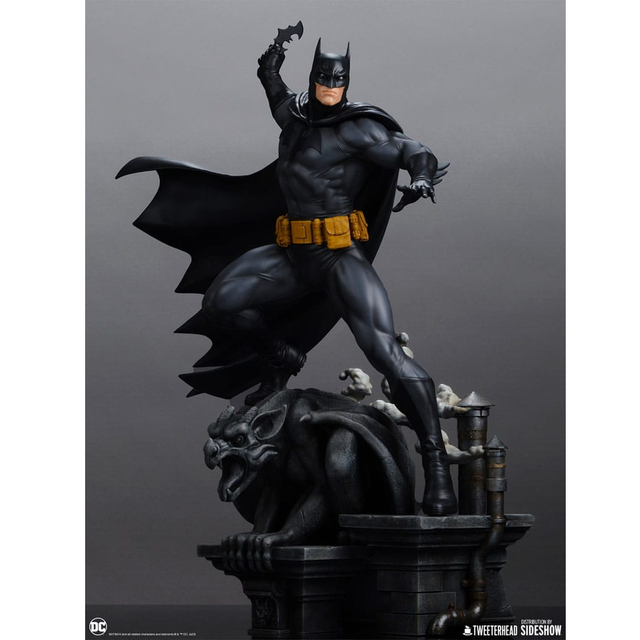 DC Comics Maquette 1/4 Batman (Black and Gray Edition) 66cm