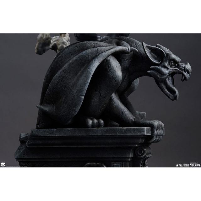 DC Comics Maquette 1/4 Batman (Black and Gray Edition) 66cm