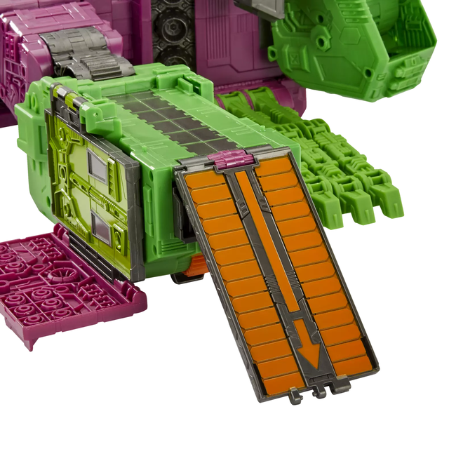 Transformers Generations War for Cybertron: Earthrise Titan Class Action Figure Scorponok 53cm