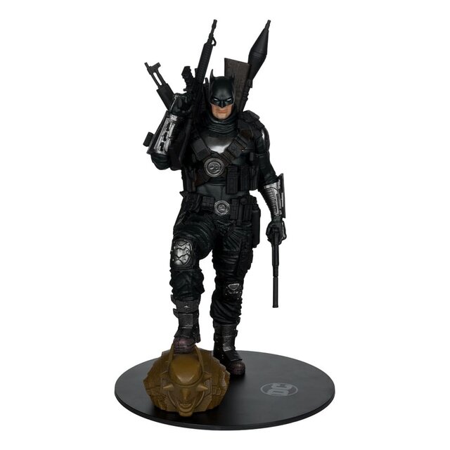 DC Direct PVC Statue The Grim Knight (Dark Multiverse) (Gold Label) 30cm