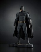 Batman v Superman: Dawn of Justice DC Direct Statue 1/6 Batman 32cm