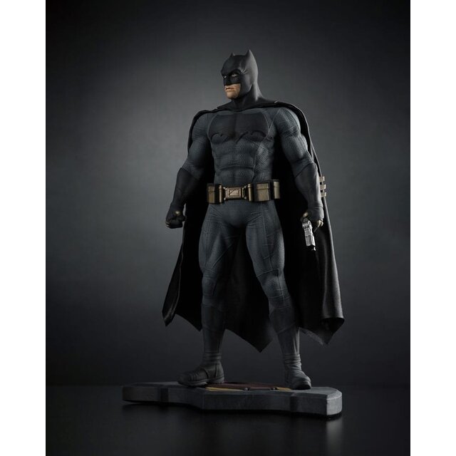 Batman v Superman: Dawn of Justice DC Direct Statue 1/6 Batman 32cm