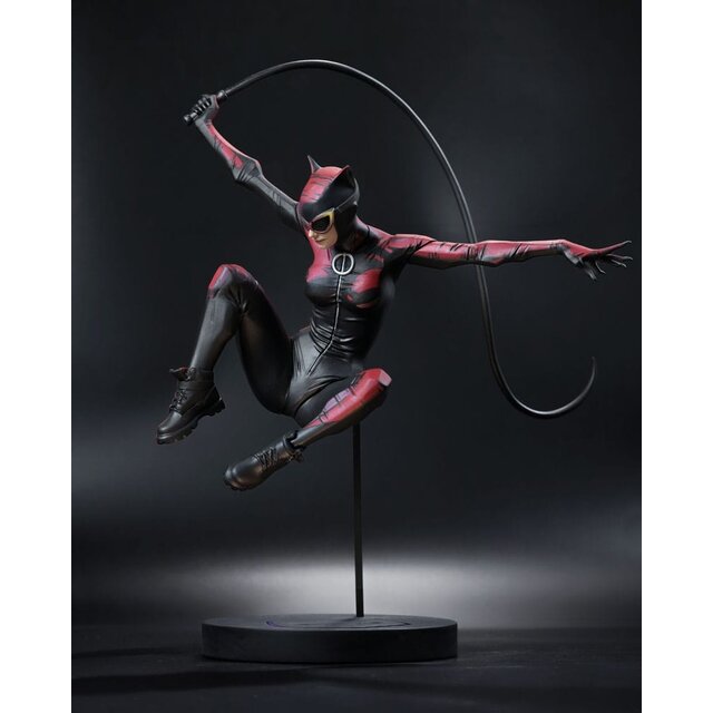 DC Designer Series Statue 1/6 Catwoman by Jock 33 cm