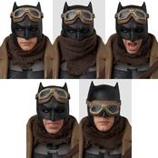 DC Comics MAFEX Action Figure Knightmare Batman Snyder´s Justice League Ver. 16cm DC Comics MAFEX Action Figure Knightmare Batman Snyder´s Justice League Ver. 16cm