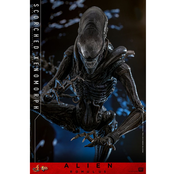Alien: Romulus Movie Masterpiece Action Figure 1/6 Scorched Xenomorph 44cm