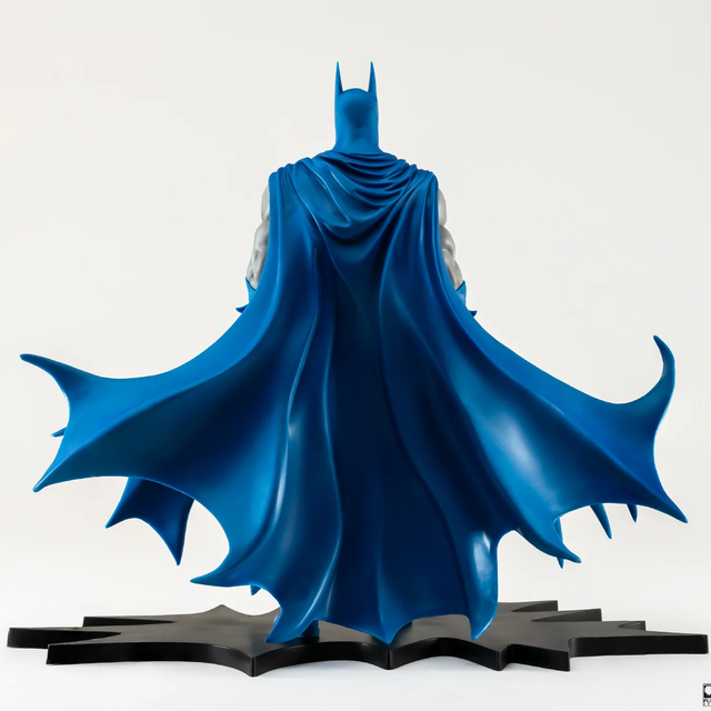 Batman PX PVC Statue 1/8 Batman Classic Version 27cm