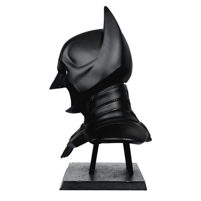 DC Direct 1/1 Replica Batman the Dark Knight Cowl 53cm