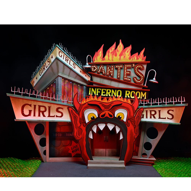 Beetlejuice (1988) Diorama Trenchcoat with Spikes Dantes Inferno Room Deluxe Set Beetlejuice (1988) Diorama Trenchcoat with Spikes Dantes Inferno Room Deluxe Set