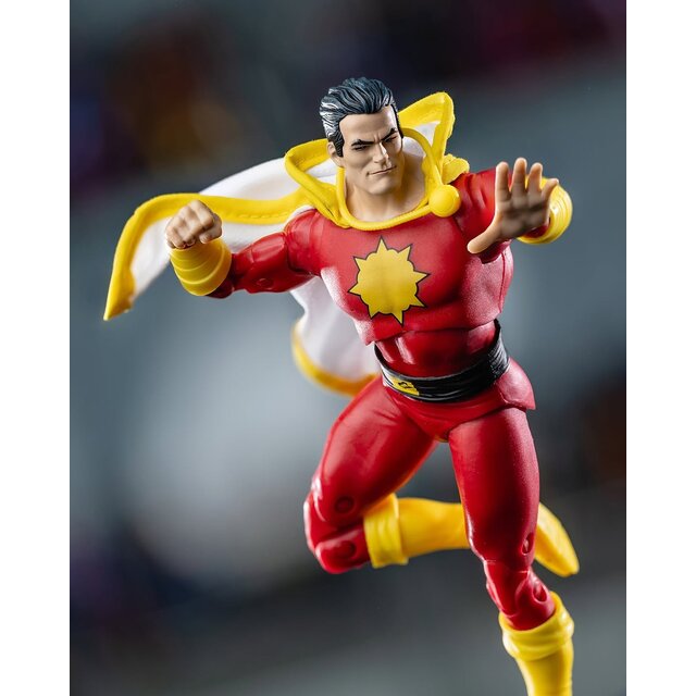 DC Direct page Punchers Shazam! (Dawn of DC) Platium 18cm