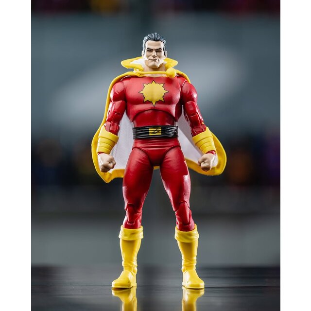 DC Direct page Punchers Shazam! (Dawn of DC) 18cm