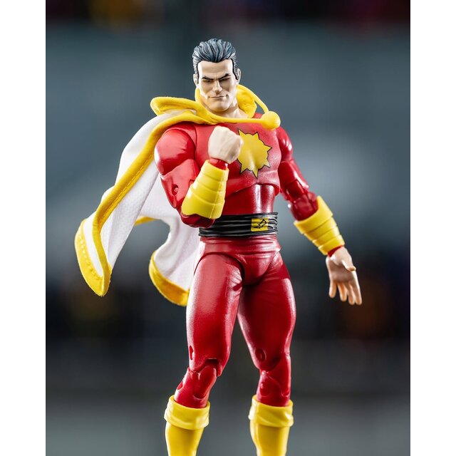 DC Direct page Punchers Shazam! (Dawn of DC) Platium 18cm