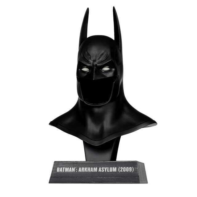 Batman (Arkham Asylum) 1/3 Batman Cowl Replica 19cm