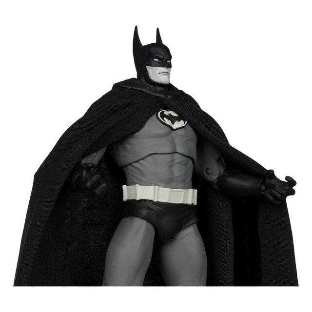 DC Multiverse Action Figure Batman: Year Two Black & White Accent Edition (Gold Label) 18cm