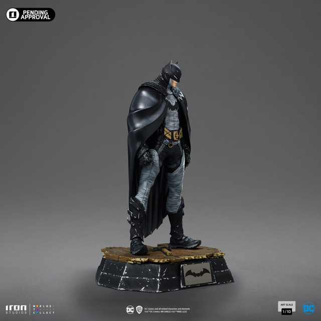 DC Comics Art Scale Statue 1/10 Batman by Rafael Grampá 23cm DC Comics Art Scale Statue 1/10 Batman by Rafael Grampá 23cm
