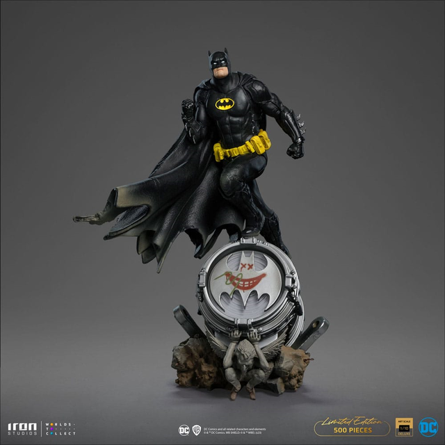 DC Comics BDS Art Scale Statue 1/10 Batman Deluxe (Black Version Exclusive) 30cm