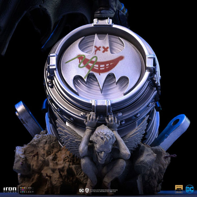 DC Comics BDS Art Scale Statue 1/10 Batman Deluxe (Black Version Exclusive) 30cm