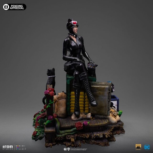 DC Comics Deluxe Art Scale Statue 1/10 Catwoman (Gotham City Sirens) 21cm DC Comics Deluxe Art Scale Statue 1/10 Catwoman (Gotham City Sirens) 21cm