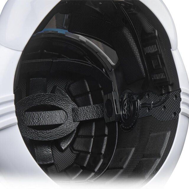 Star Wars the Black Series Clone Trooper 501st Legion Electronic Helmet