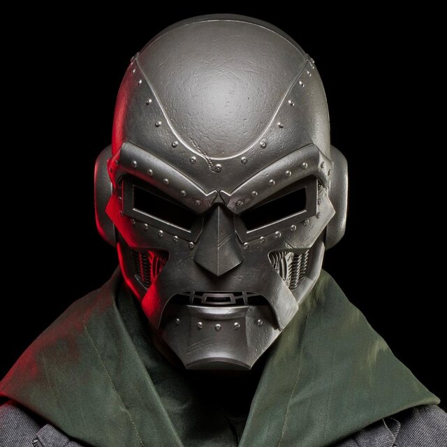 Marvel Legends Series Doctor Doom Premium Roleplay Helmet Marvel Legends Series Doctor Doom Premium Roleplay Helmet