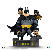 Batman Animated icons PVC Figure Batman Family 17cm