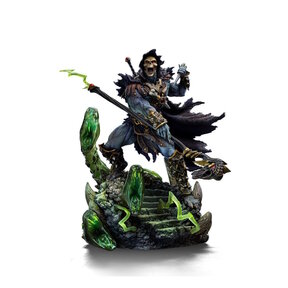 MOTU Skeletor Unleashed Deluxe Statue